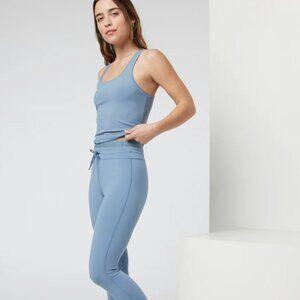 Vuori Daily Racerback Cloud Blue Small